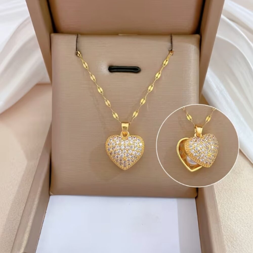 Elegant Gold Heart Pendant Necklace